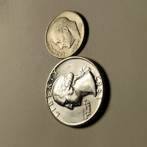 ✅❤2 Silver Coins Set90% SILVER 1962 P QUARTER UNCIRCULATED 1960D DIME CIRCULATED